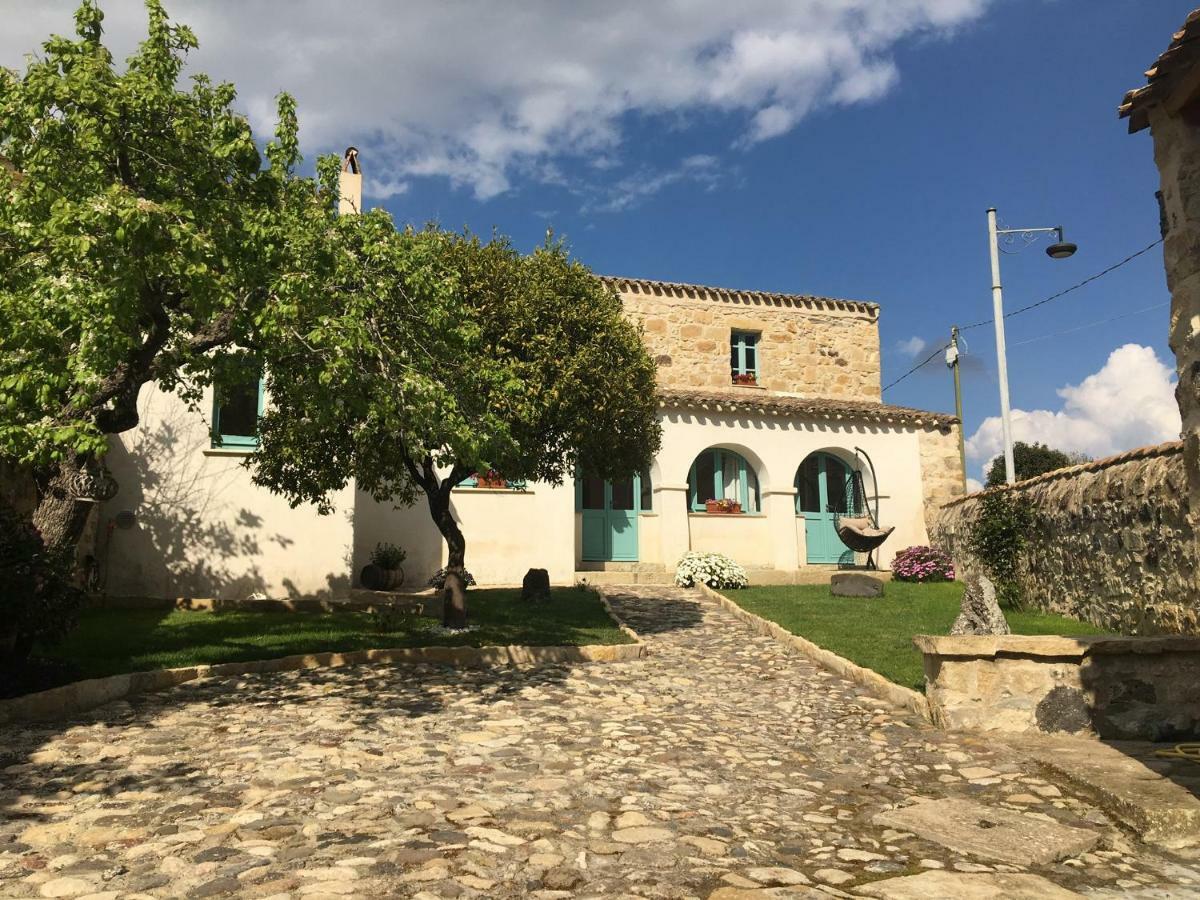B&B Su Strintu Tuili Экстерьер фото