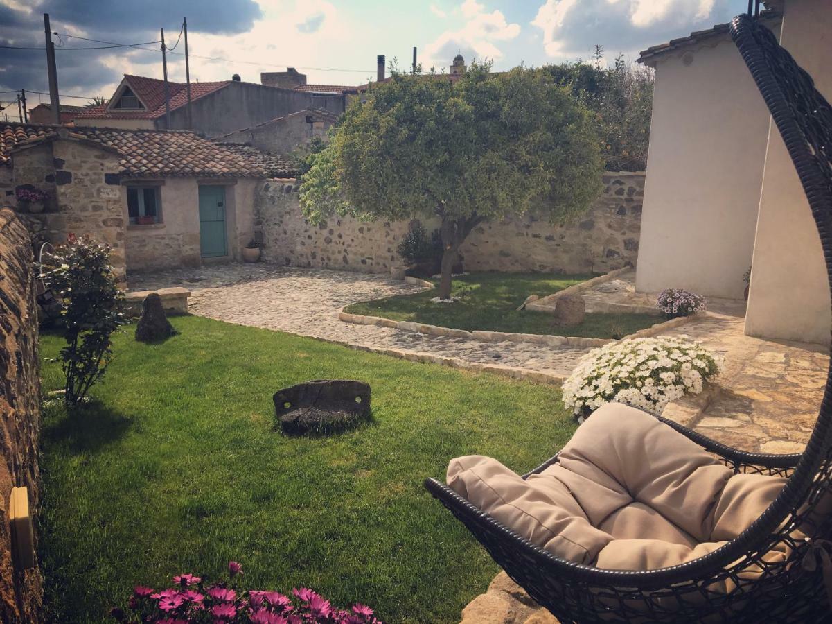 B&B Su Strintu Tuili Экстерьер фото